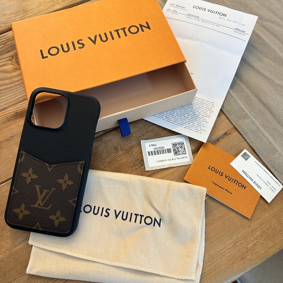 Louis Vuitton Accessories - iPhone 14 Pro Max 100% Authentic full set Louis Vuitton Pallas Bumper